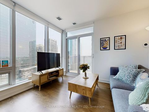 Photo 9 at 1905 - 10 York Street, Waterfront Communities C1, Toronto