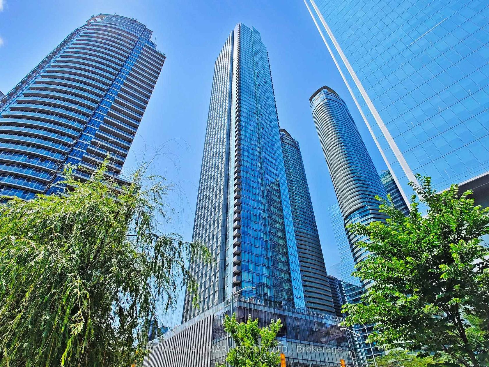 1905 - 10 York Street, Waterfront Communities C1, Toronto photo number 2