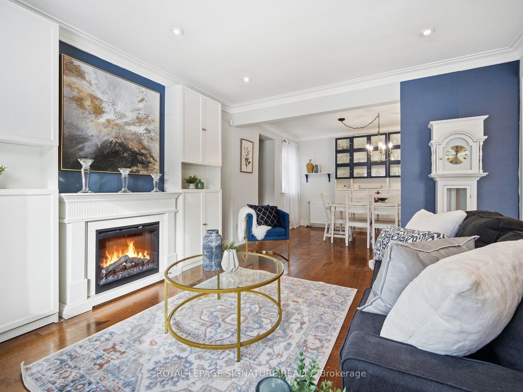 205 Prince Edward Drive S, Queensway, Toronto photo number 2