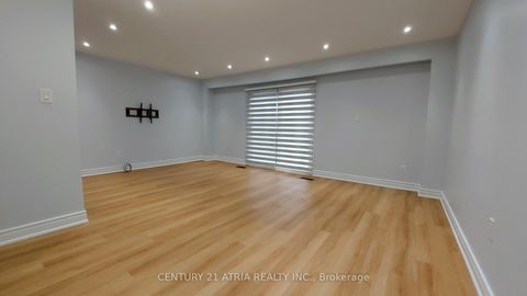 Photo 2 at 143 Purpledusk Trail, Morningside, Toronto