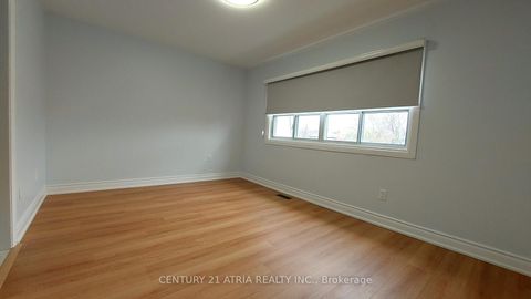 Photo 12 at 143 Purpledusk Trail, Morningside, Toronto