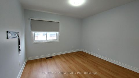 Photo 16 at 143 Purpledusk Trail, Morningside, Toronto