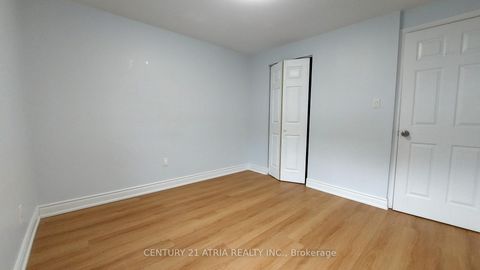 Photo 18 at 143 Purpledusk Trail, Morningside, Toronto