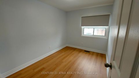 Photo 19 at 143 Purpledusk Trail, Morningside, Toronto