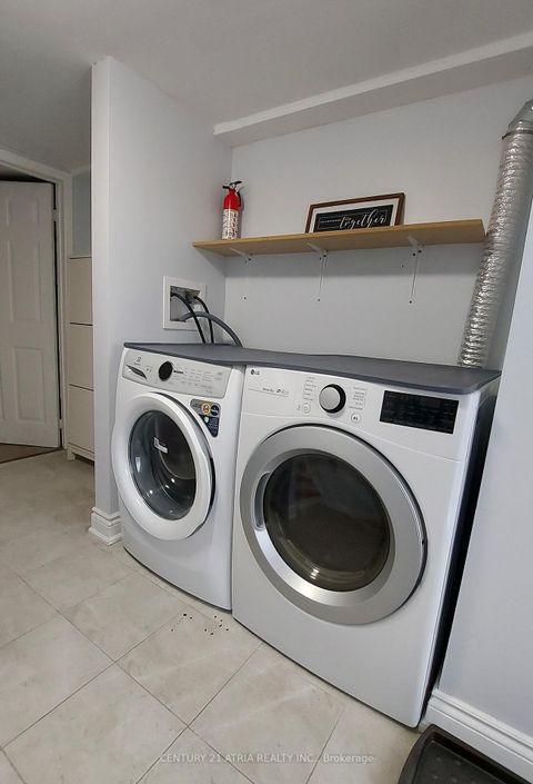 Photo 24 at 143 Purpledusk Trail, Morningside, Toronto