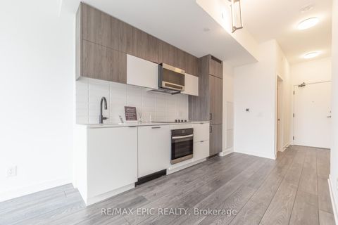 Photo 10 at 613 - 8888 Yonge Street, South Richvale, Richmond Hill
