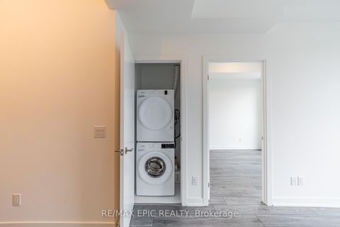 Photo 15 at 613 - 8888 Yonge Street, South Richvale, Richmond Hill