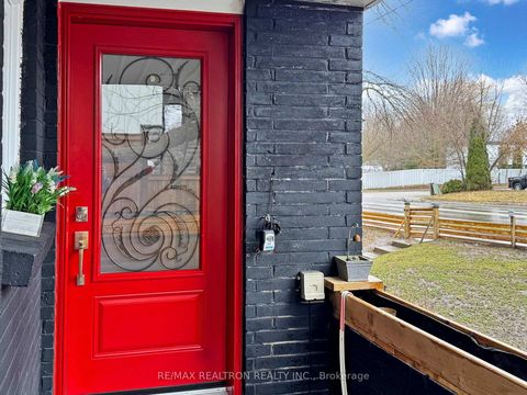 Photo 3 at 757 Srigley Street, College Manor, Newmarket