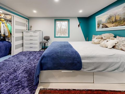 Photo 17 at 757 Srigley Street, College Manor, Newmarket