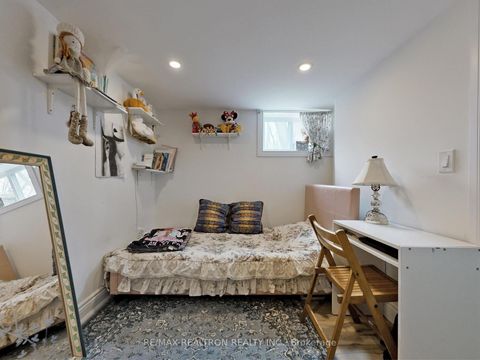 Photo 20 at 757 Srigley Street, College Manor, Newmarket