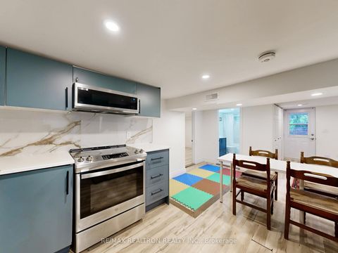 Photo 31 at 757 Srigley Street, College Manor, Newmarket