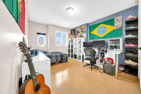 Photo 25 at 15D View Green Crescent, Clairville, Toronto