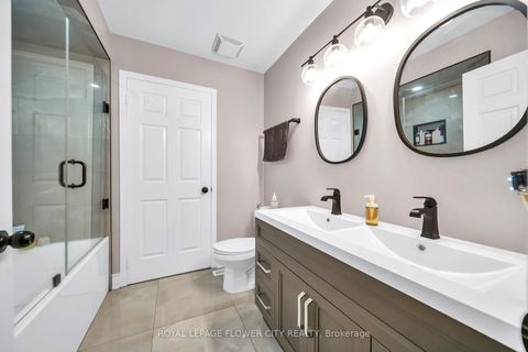 Photo 29 at 15D View Green Crescent, Clairville, Toronto