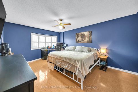 Photo 31 at 15D View Green Crescent, Clairville, Toronto