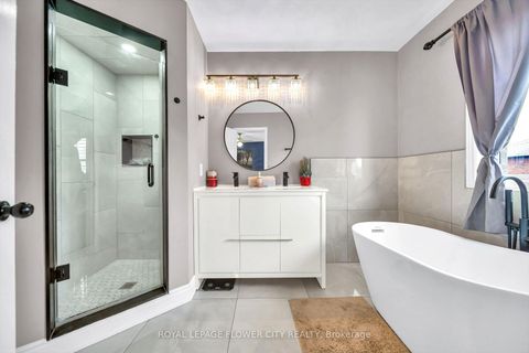 Photo 34 at 15D View Green Crescent, Clairville, Toronto