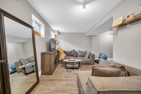 Photo 39 at 15D View Green Crescent, Clairville, Toronto