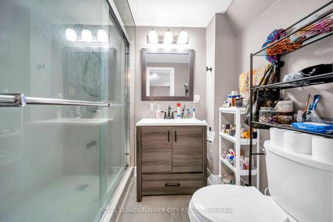 Photo 41 at 15D View Green Crescent, Clairville, Toronto