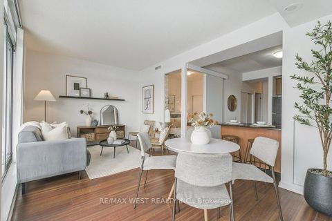 Photo 0 at 501 - 30 Canterbury Place, Willowdale West, Toronto