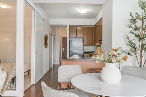 Photo 13 at 501 - 30 Canterbury Place, Willowdale West, Toronto