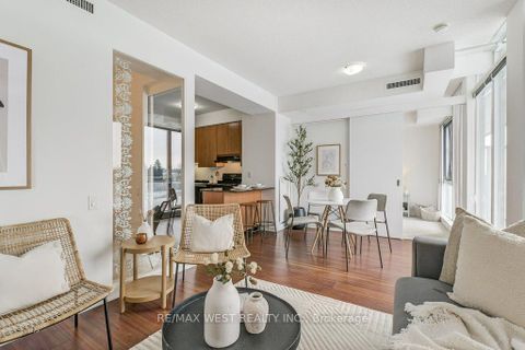 Photo 15 at 501 - 30 Canterbury Place, Willowdale West, Toronto