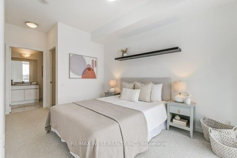 Photo 18 at 501 - 30 Canterbury Place, Willowdale West, Toronto