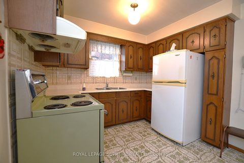 Photo 9 at 564 Christie Street, Wychwood, Toronto