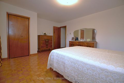 Photo 12 at 564 Christie Street, Wychwood, Toronto