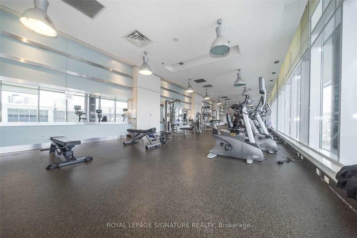 Photo 14 at 536 - 2885 Bayview Avenue, Bayview Village, Toronto