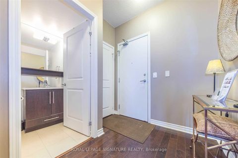 Photo 9 at 536 - 2885 Bayview Avenue, Bayview Village, Toronto