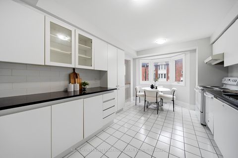 Photo 4 at 1 - 217 Woodbridge Avenue, West Woodbridge, Vaughan