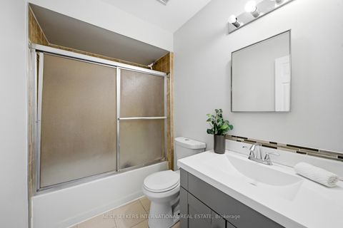 Photo 10 at 1 - 217 Woodbridge Avenue, West Woodbridge, Vaughan