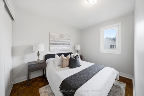 Photo 11 at 1 - 217 Woodbridge Avenue, West Woodbridge, Vaughan