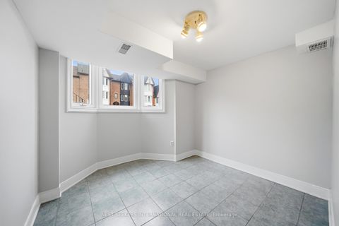 Photo 14 at 1 - 217 Woodbridge Avenue, West Woodbridge, Vaughan