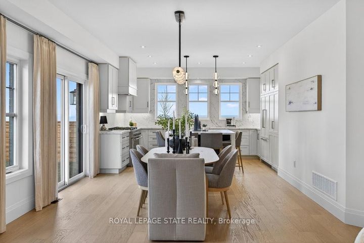 Photo 15 at 7 - 100 Watershore Drive, Stoney Creek, Hamilton