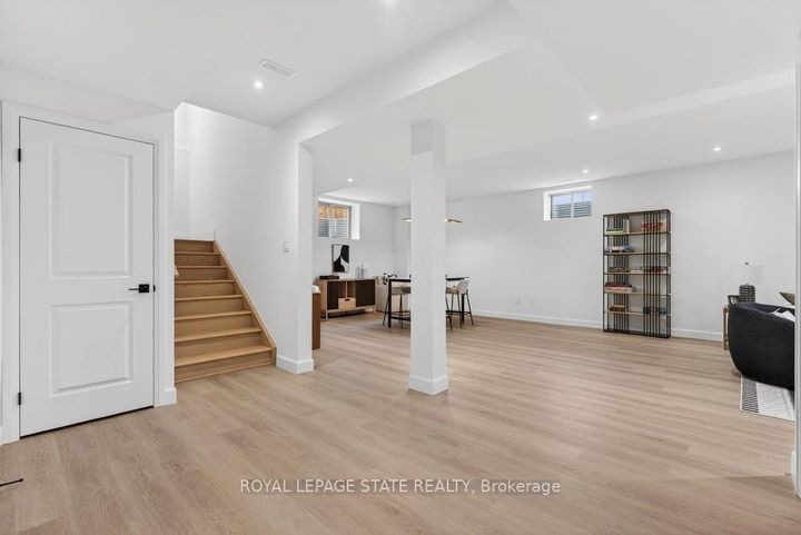 Photo 35 at 7 - 100 Watershore Drive, Stoney Creek, Hamilton