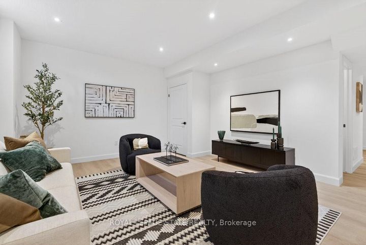 Photo 38 at 7 - 100 Watershore Drive, Stoney Creek, Hamilton