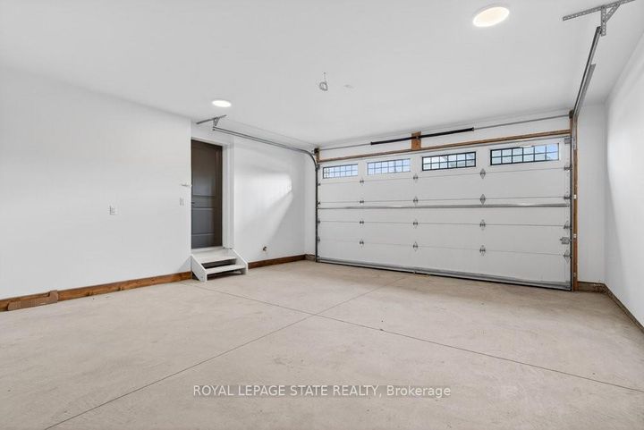 Photo 42 at 7 - 100 Watershore Drive, Stoney Creek, Hamilton