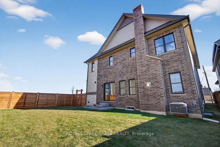 Photo 43 at 7 - 100 Watershore Drive, Stoney Creek, Hamilton