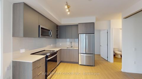 Photo 4 at 817 - 50 Dunfield Avenue, Mount Pleasant West, Toronto
