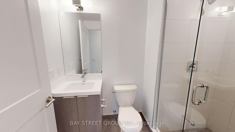 Photo 10 at 817 - 50 Dunfield Avenue, Mount Pleasant West, Toronto