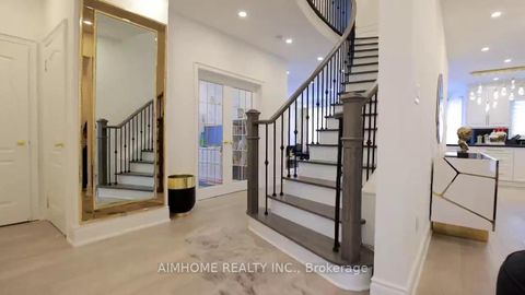 Photo 4 at 47 O'hara Crescent, Jefferson, Richmond Hill