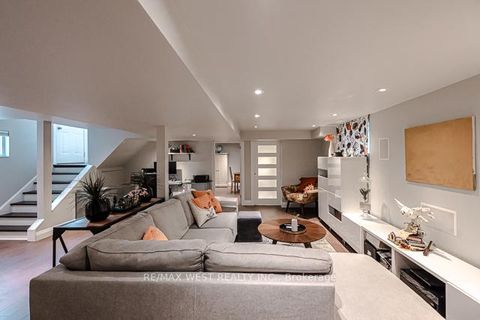 Photo 28 at 17 Saybrook Avenue, Queensway, Toronto