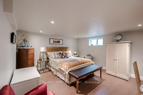 Photo 32 at 17 Saybrook Avenue, Queensway, Toronto