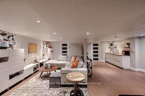 Photo 39 at 17 Saybrook Avenue, Queensway, Toronto