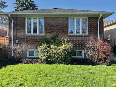 Photo 42 at 17 Saybrook Avenue, Queensway, Toronto