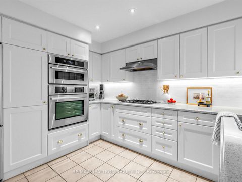 Photo 14 at 57 Skipton Trail, Bayview Wellington, Aurora