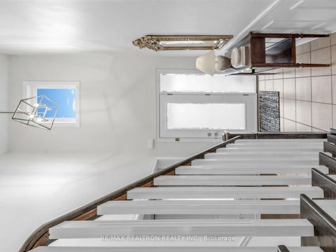 Photo 18 at 57 Skipton Trail, Bayview Wellington, Aurora