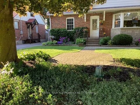 Photo 3 at 30 Dunning Avenue, Aurora Village, Aurora