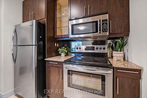 Photo 6 at 1102 - 88 Broadway Avenue, Mount Pleasant West, Toronto