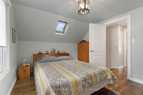 Photo 15 at 790 The Queensway, Queensway, Toronto